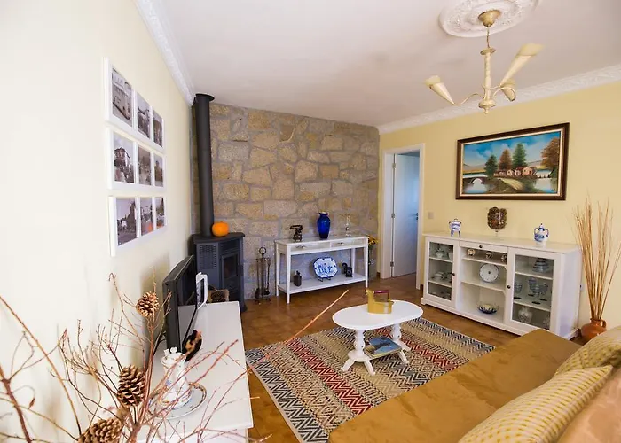 Дом отдыха Cabanelas - Casa Do Afonso Вали-ди-Камбра